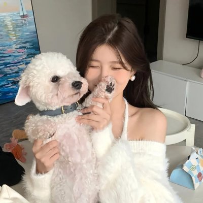顶楼左边那栋房子